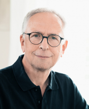 Dr. Stephan Waltz